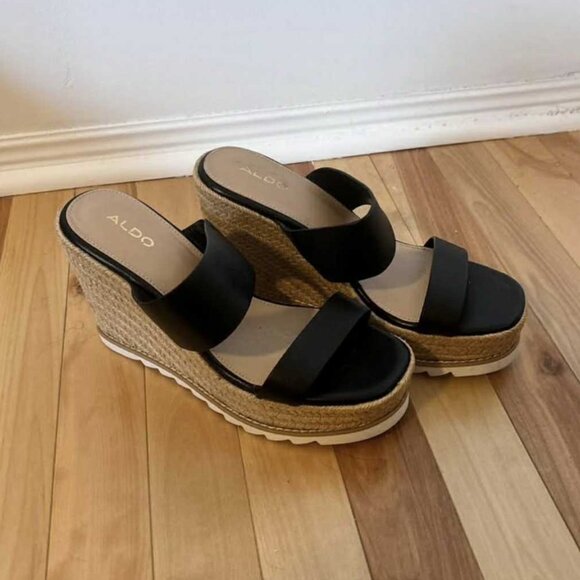 Aldo Summer Wedges - US 7.5 - Picture 1 of 2